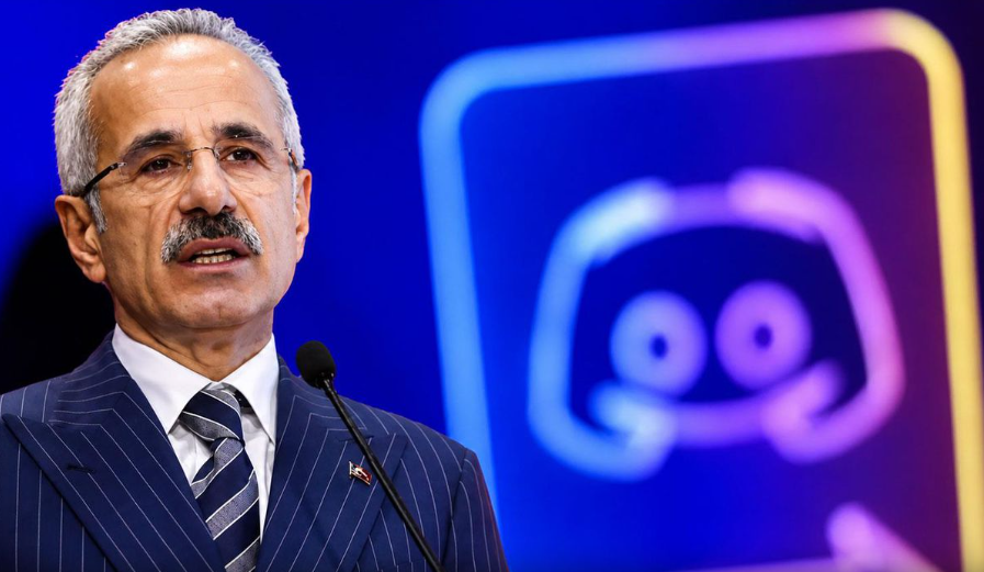 Ulaştırma ve Altyapı Bakanı Abdulkadir Uraloğlu duyurdu! Discord hizaya geldi yeniden açılıyor