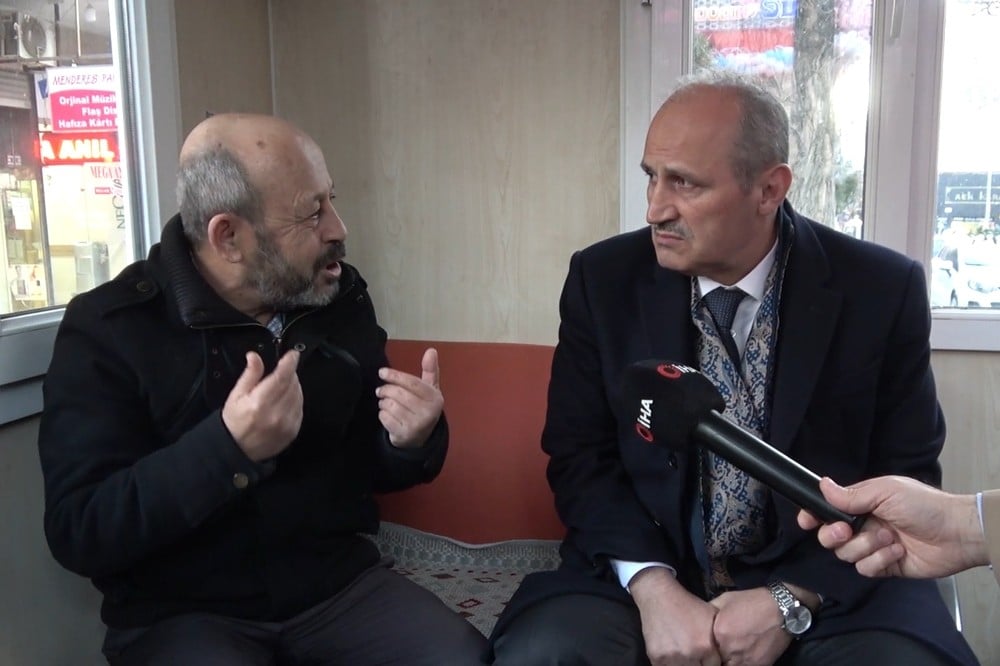 Ulaştırma ve Altyapı Bakanı Turhan, taksicilerle nakliyecilerin sorunlarını dinledi 