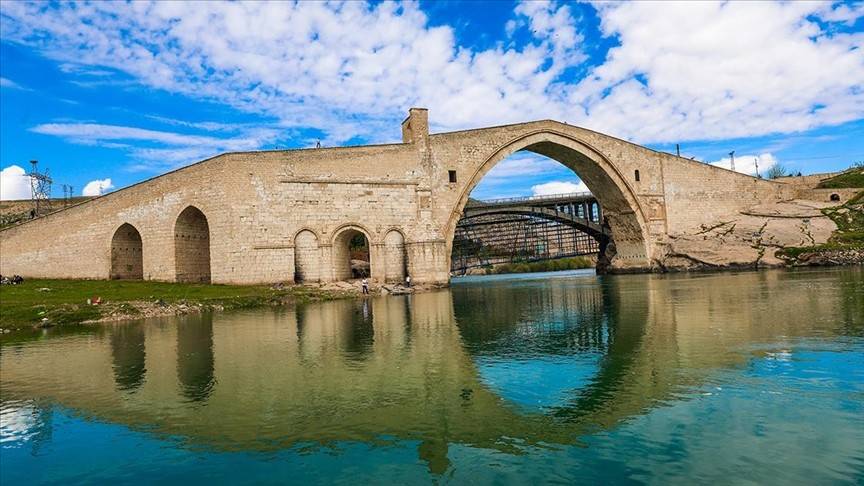Ulaştırma ve Altyapı Bakanlığı 406 tarihi köprüyü kültür mirasına kazandırdı