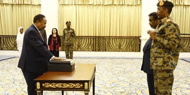 Ülke ayaklandı! Başbakana bombalı saldırı