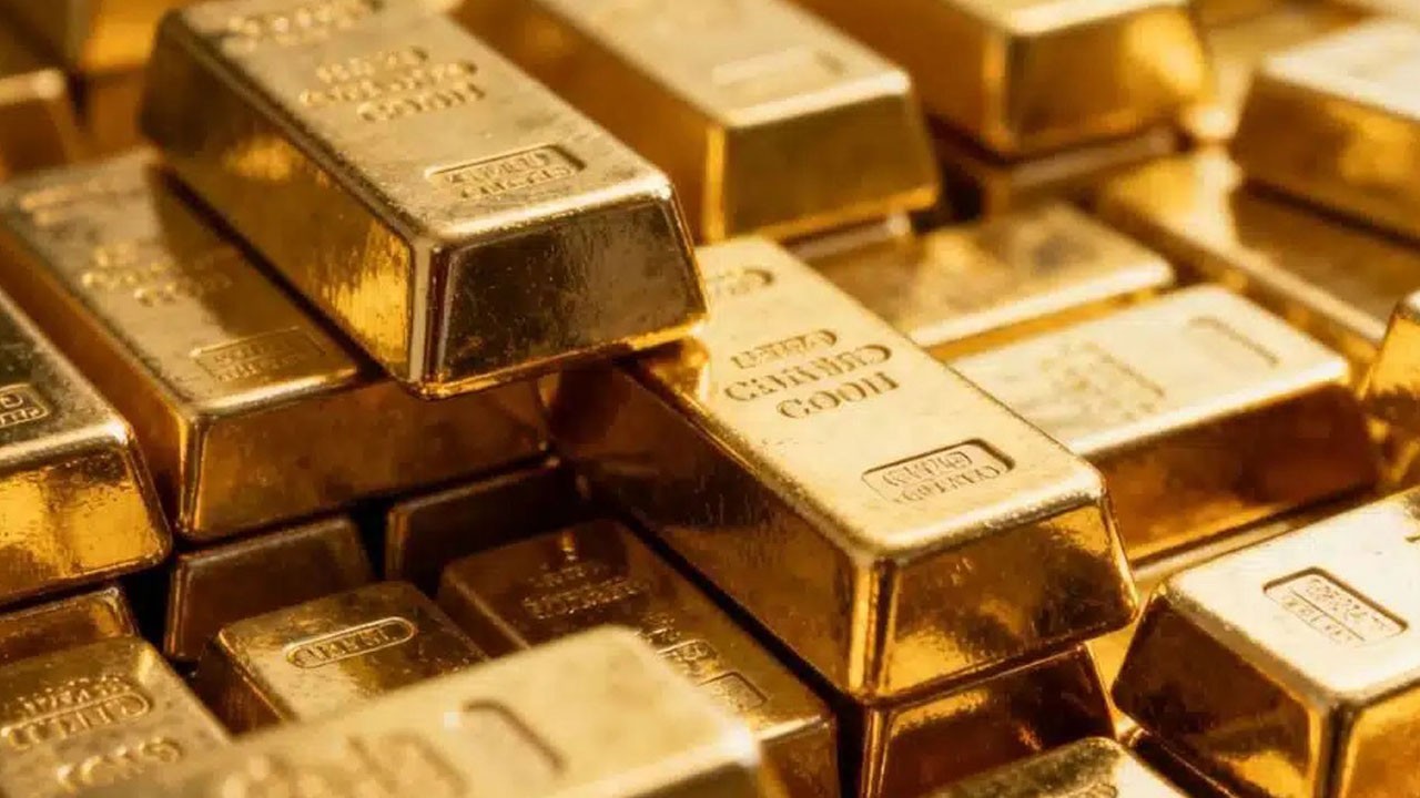 Ülke dışına çıkarılmasına kısıtlama! Putin’den altın ihracatına fren