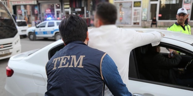 Ülke genelinde 'Huzurlu Sokaklar ve Terör Suçları Uygulaması'