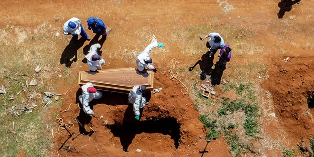 Ülke koronavirüse teslim oldu! Ölü sayısı 400 bini aştı