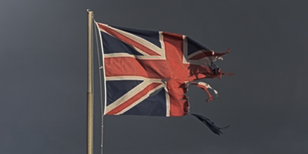 Ülke resmen karıştı: İngiltere'de hükümet çöküşün eşiğinde!