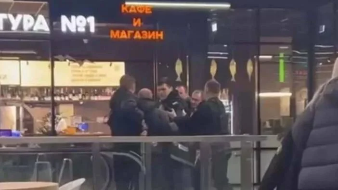 Ülke şokta: AVM’ye silahlı saldırı