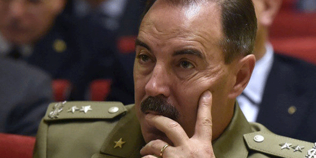 Ülke şokta! Generalleri koronavirüse yakalandı