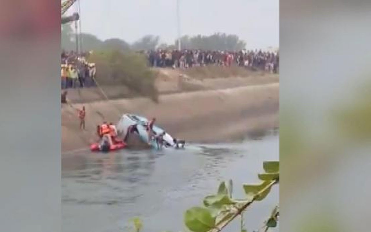 Ülke şokta! Otobüs kanala düştü, 40 kişi öldü