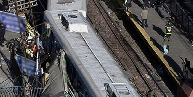 Ülke şokta! Yük treni raydan çıktı: 24 ölü