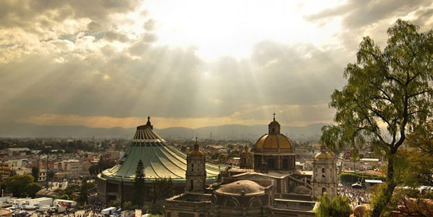 Ülkede binlerce kişi koronavirüsü hiçe sayıp Paskalya için toplandı