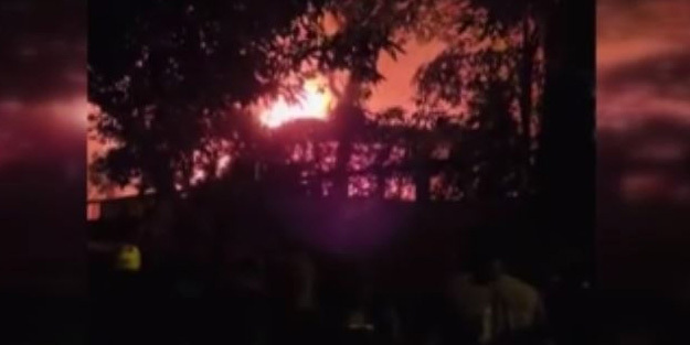 Ülkede ortalık karıştı! Protestocular Başbakan'ın evini ateşe verdi