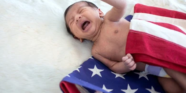 Ülkede stoklar eriyor: ABD'de bebek maması bulunamıyor!