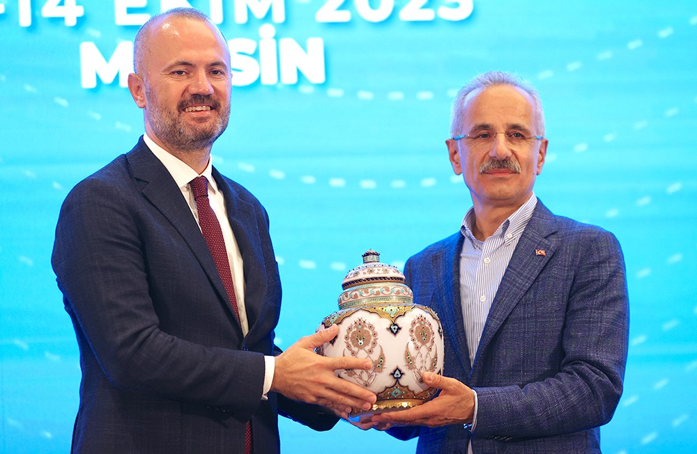 "Ülkemizin küresel ve bölgesel bir e-ticaret merkezi olmaması için hiçbir neden yok"