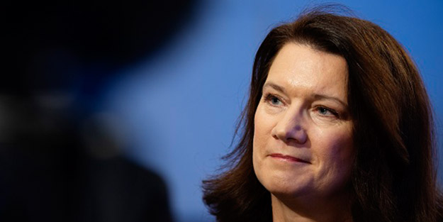 Ülkenin bakanından olay çağrı: Olduğunuz yerde kalın, geri dönüş yok