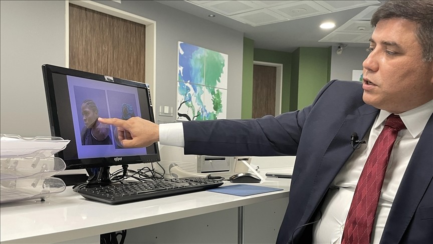 Ülkesinde tedavi edilemedi! Kafasından büyük 3 kiloluk tümörden Türkiye'de kurtuldu