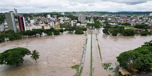 Ülkeyi sarsan felaket! Ölü sayısı 183'e yükseldi