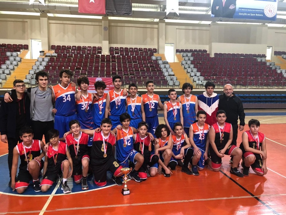 Ülkü Ortaokulu, basketbolda Isparta şampiyonu oldu 