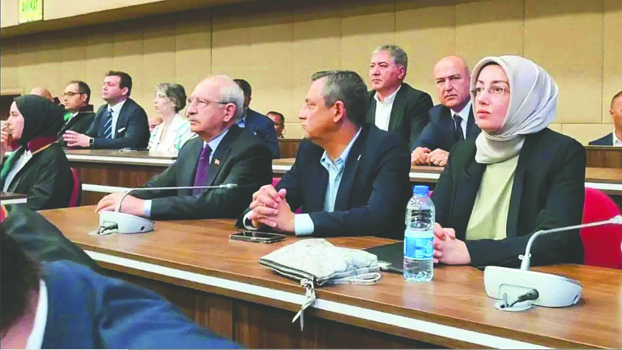 Ülkücü katilleriyle iş tutanlar timsah gözyaşları dökmek için duruşmaya koştu! Mesele Sinan değil anlamadınız mı?