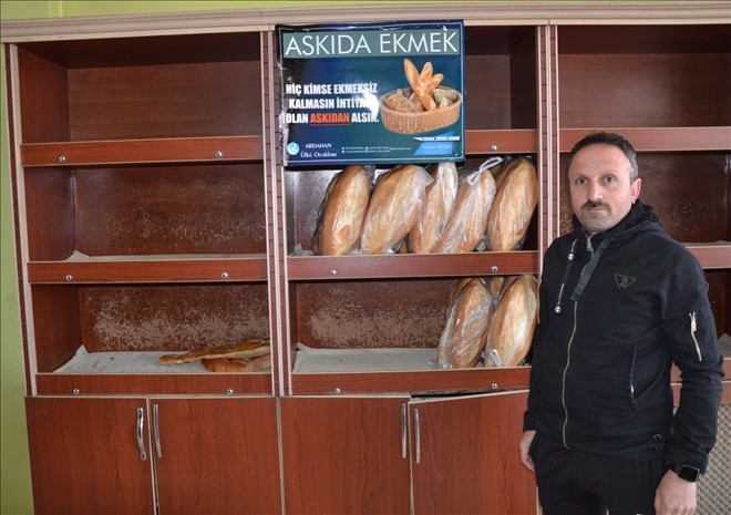 Ülkücüler ’Askıda Ekmek’ uygulaması başlattı 