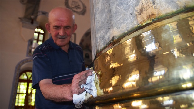 Ulu Cami'nin pirinç kaplamaları Muhsin dedeye emanet