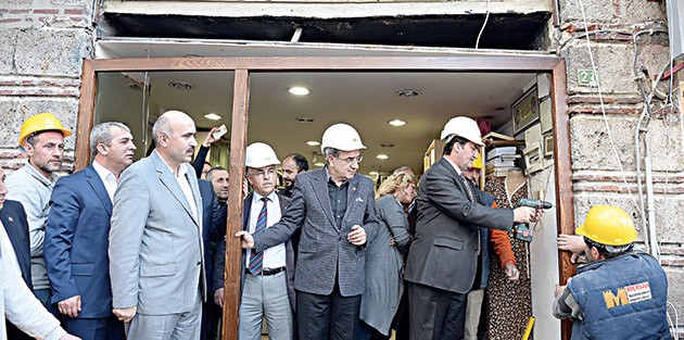 Ulucami Caddesi ve Vaiziye Medresesi yenileniyor