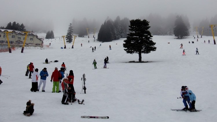 Uludağ’a Arap turistler akın etti... Saati 200 lira...