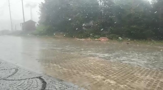 Uludağ’da mayıs sonunda kar sürprizi 