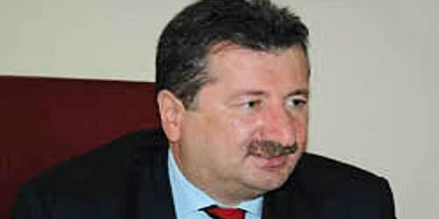 Ulusalcı Yazar Mursi'nin İdamını Alkışladı