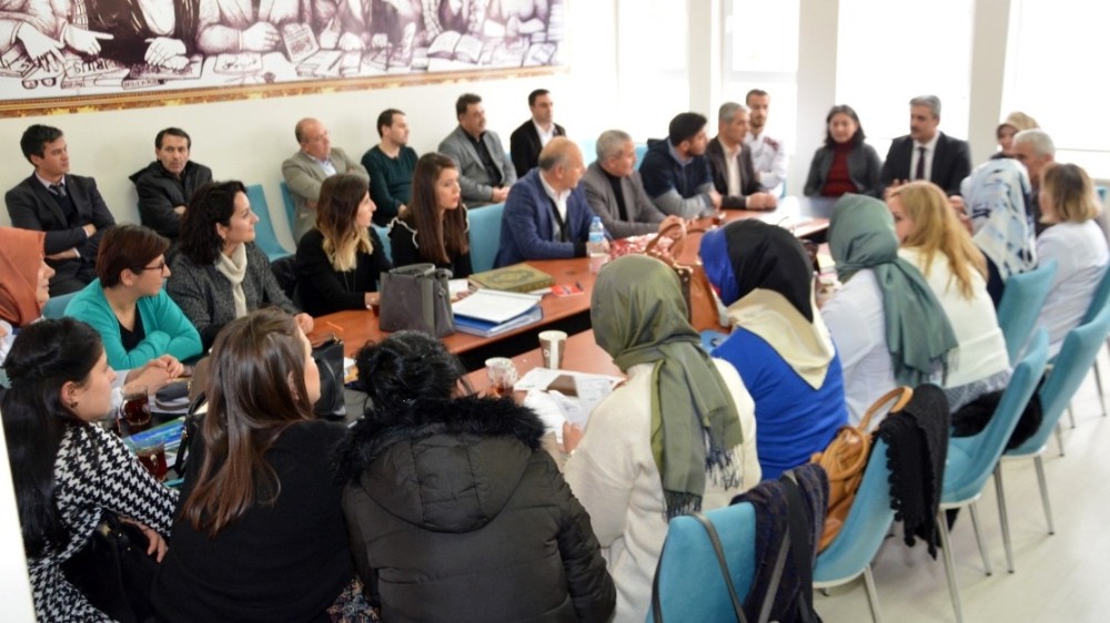 Uluslararası başarı elde eden öğrencilere ödül 