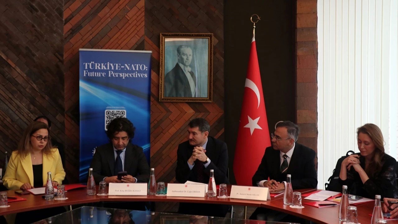 Uluslararası hukuk paspas edildi! Paris'te kritik zirve: 