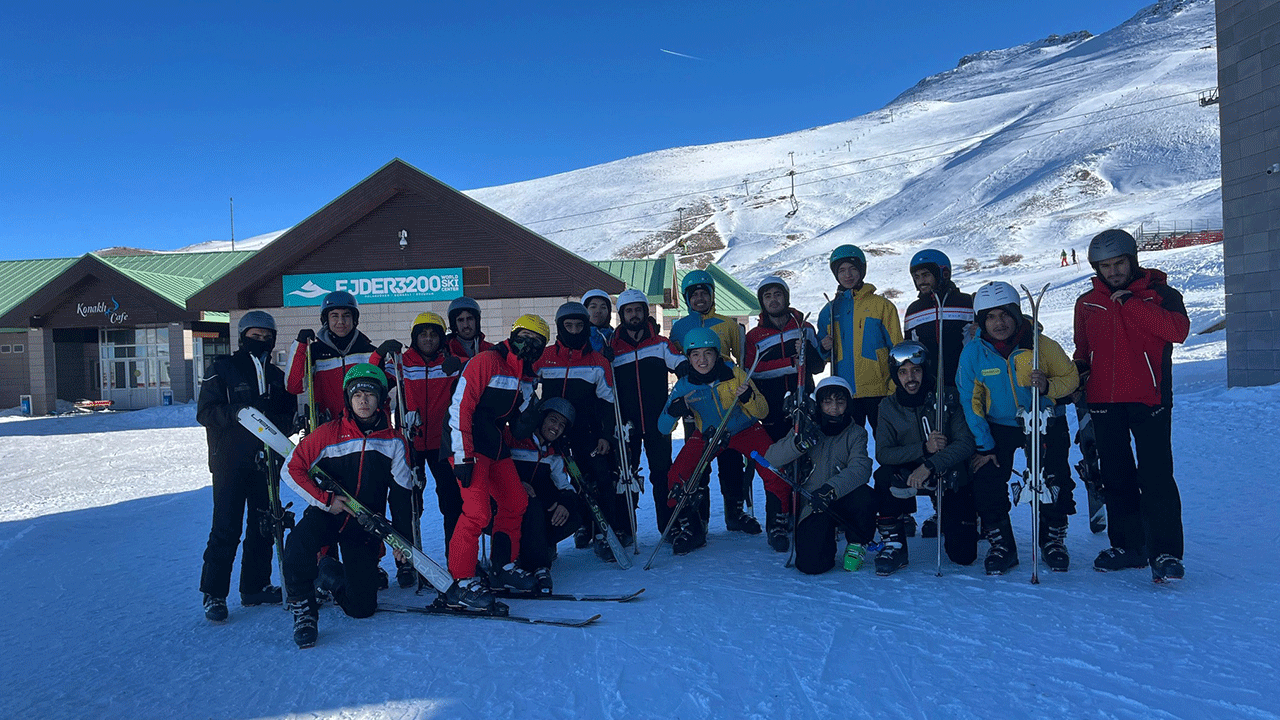 Uluslararası öğrenciler Erzurum’da! Konaklı’da kayak keyfi yaptılar