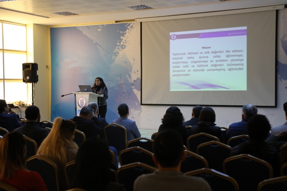 Uluslararası öğrencilere lisansüstü programlar tanıtıldı 