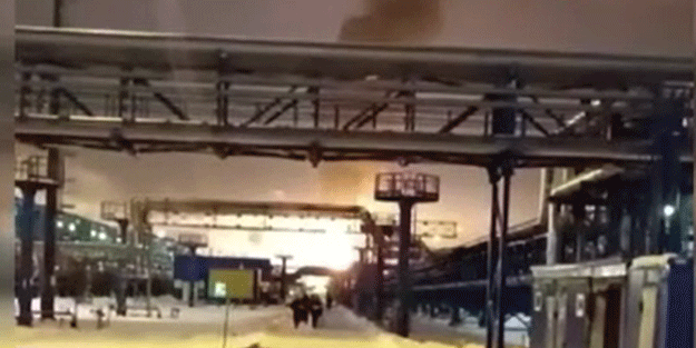 Uluslararası tankerler bölgedeydi! Petrol rafinerisinde patlama!