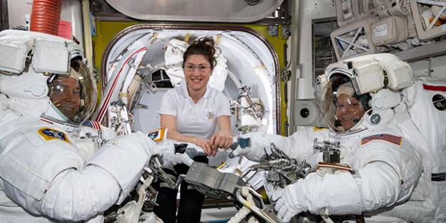 Uluslararası toplum, uzaya 