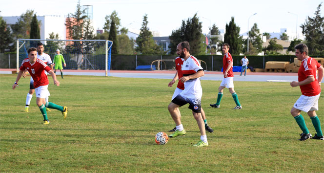 Uluslararası Yazarlar Futbol Turnuvası’nda kupa Macaristan’ın oldu