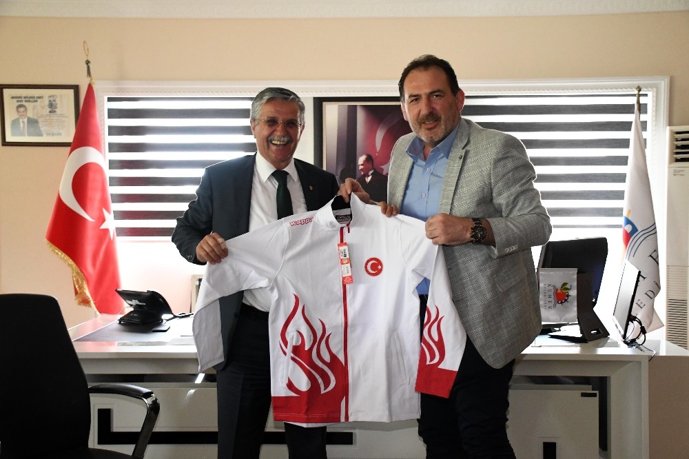 Uluslararası Zafer Turnuvası Kemer’de başlıyor 
