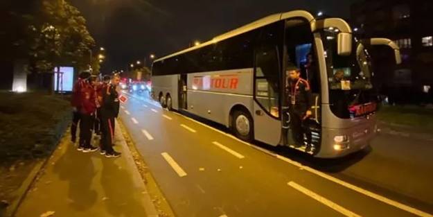 Ümit Milli Takım'ın otobüsü yolda kaldı! TFF'den açıklama