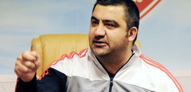 Ümit Özat: İnanmayan, bizden uzak dursun!