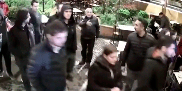 Ümit Özdağ Çengelköy'ü karıştırdı! Vatandaşlarla partililer tartıştı