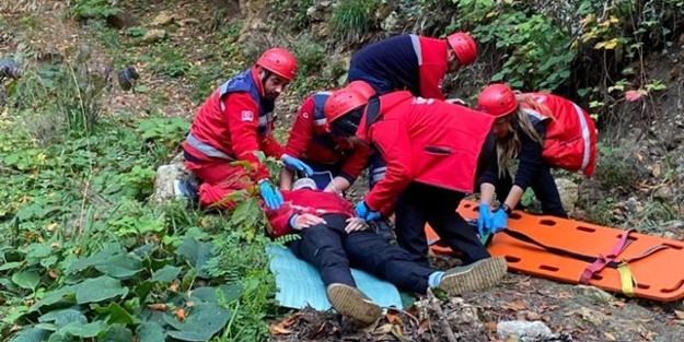 UMKE ekibi, eğitim kampında tatbikat yaptı