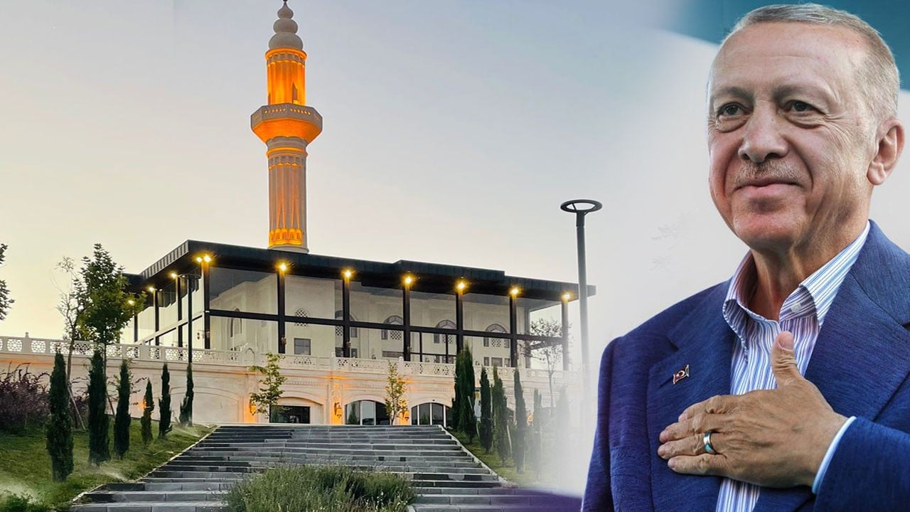 Ümmetin lideri cuma namazını Süleyman Bölünmez Camii’nde kıldı