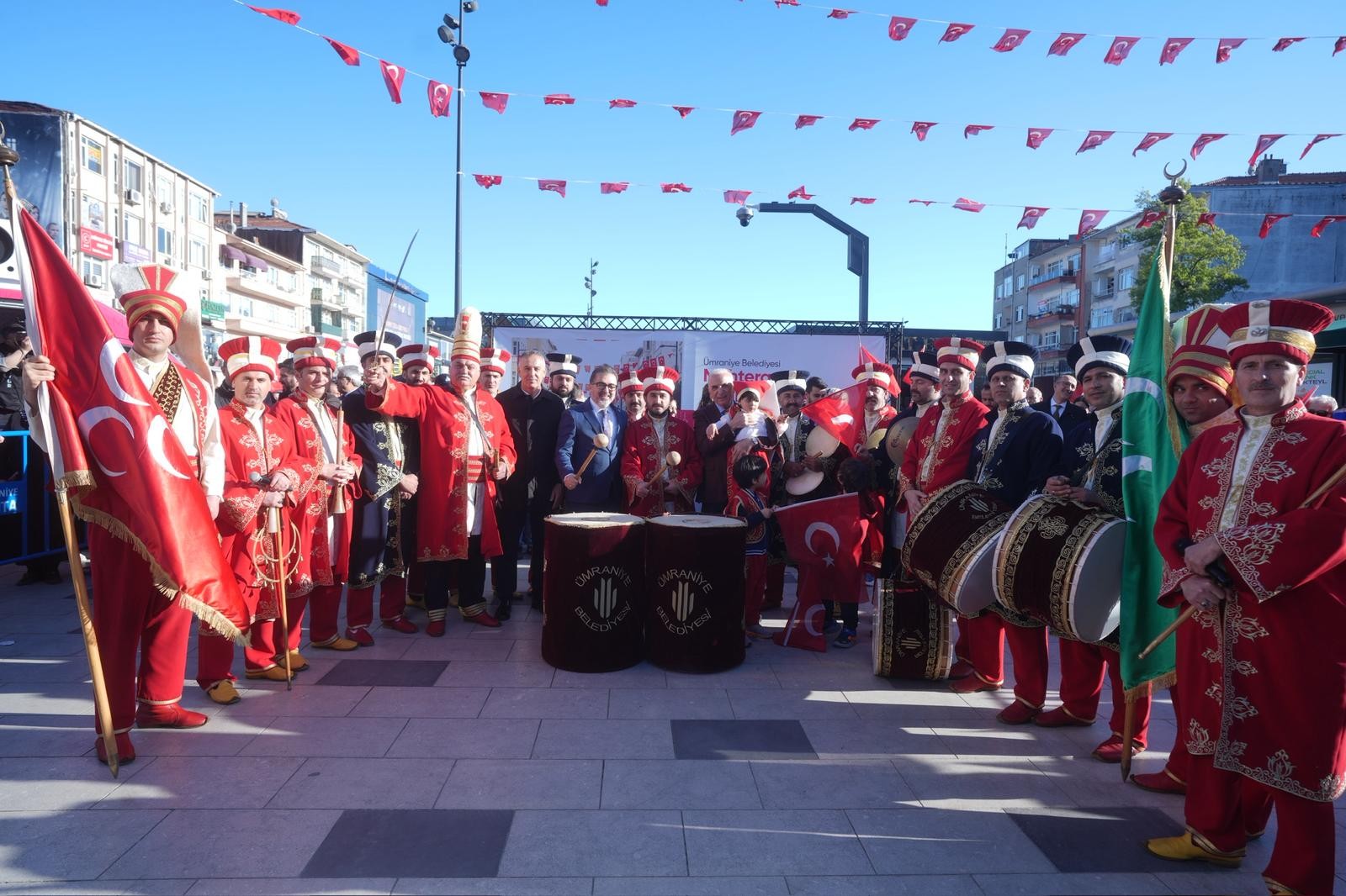 Ümraniye mehtere sırtını çevirmedi