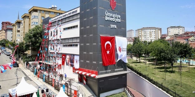 Ümraniye, üçüncü sosyal market ve spor tesisine kavuştu