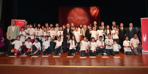 Ümraniye'de akıl oyunları festivali yapıldı