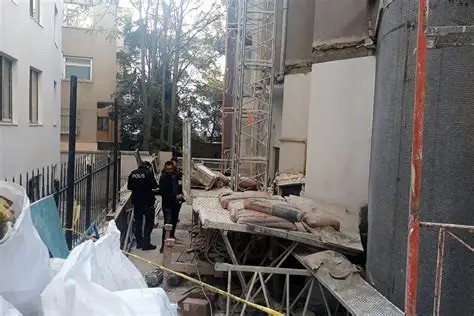 Ümraniye'de feci iş kazası! Asansör halatı koptu, işçi can verdi