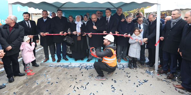 Ümraniye’de Hacı Nurten Camii ve Sosyal Tesisinin temeli dualarla atıldı