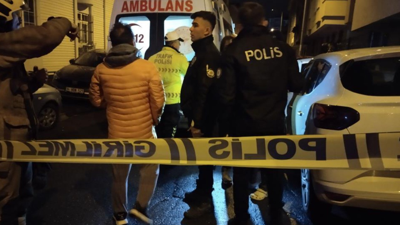 Ümraniye'de şiddetli patlama! Evin duvarı yıkıldı