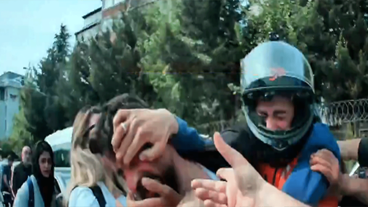 Ümraniye’de yol kavgası! Çocuk ağladı, ortalık savaş alanına döndü