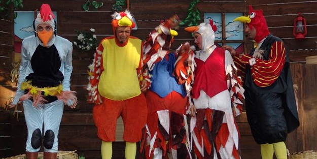 Ümraniyeli çocuklar tiyatro keyfini doyasıya yaşıyor