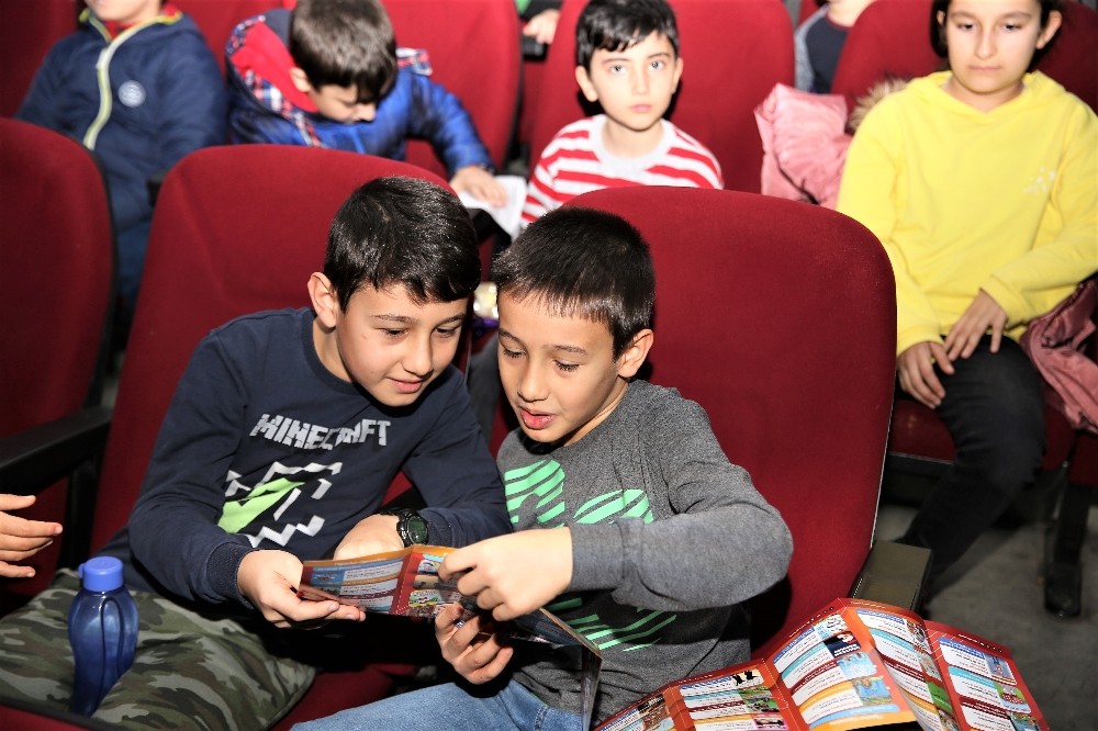 Ümraniyeli çocuklar yarıyıl etkinlikleri ile doyasıya eğleniyor 