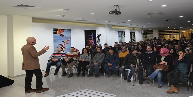 Ümraniyeliler Kanuni'yi Talha Uğurluel'den dinledi